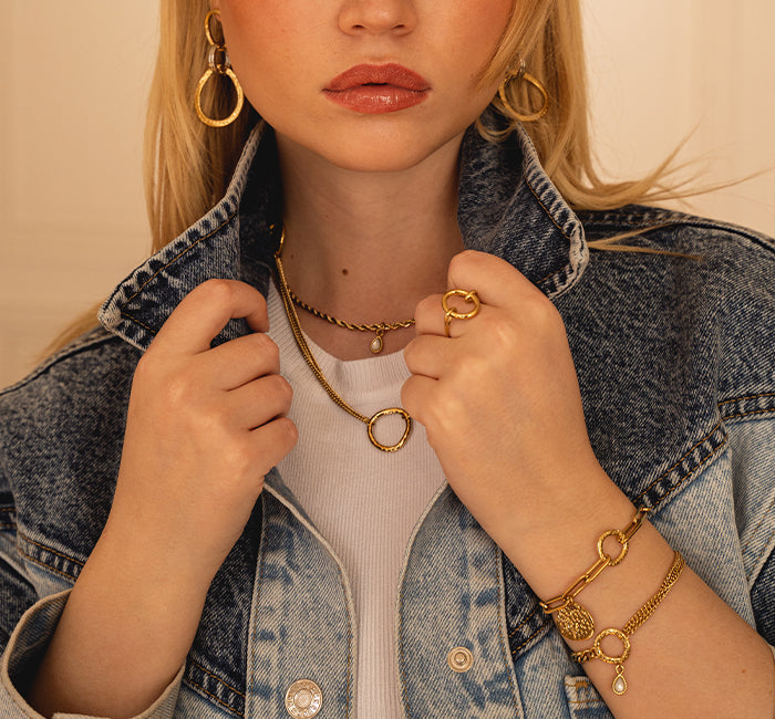 Gold Around : L'or est roi et la beauté est reine !