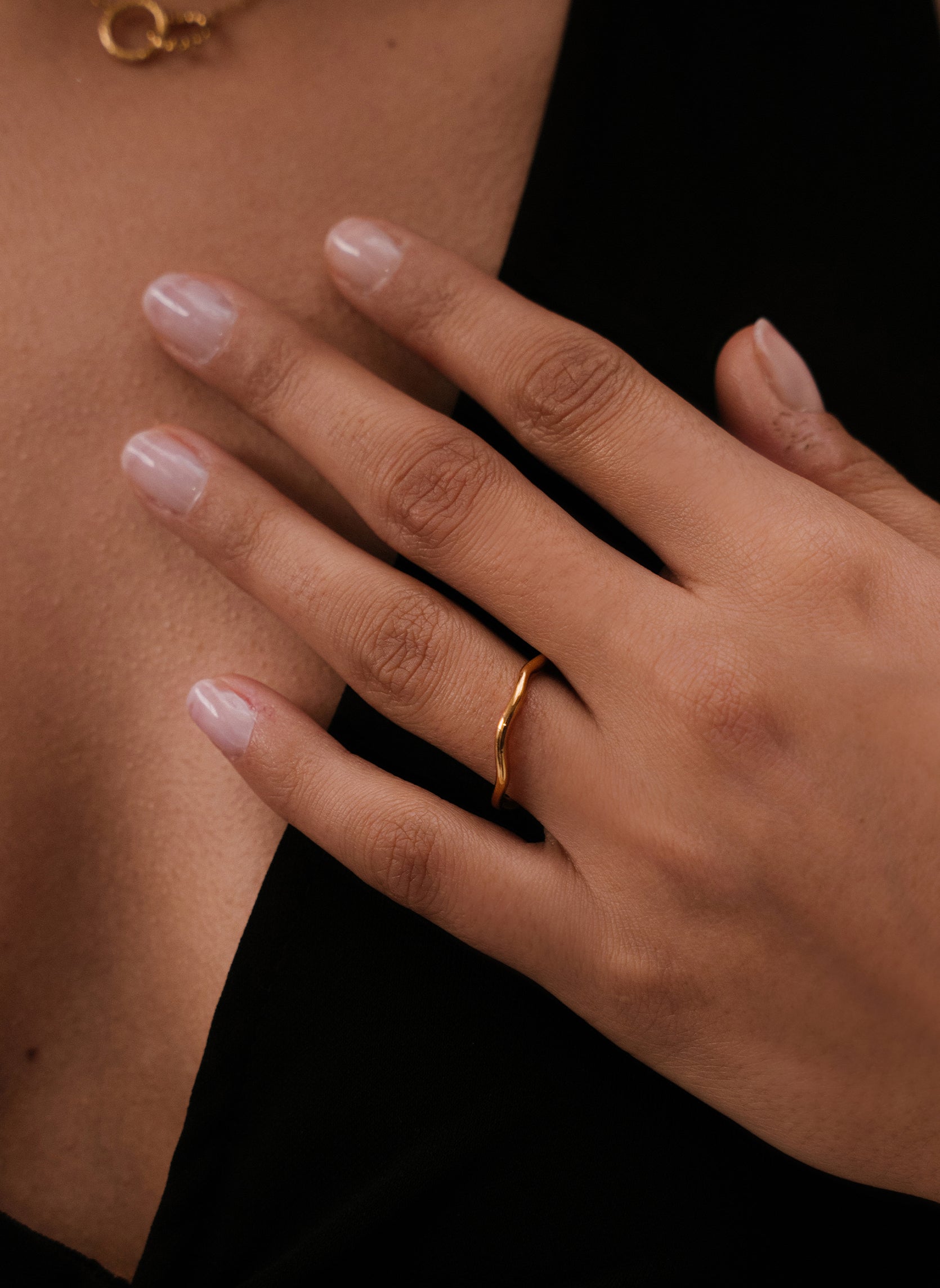 Thin ring Darya