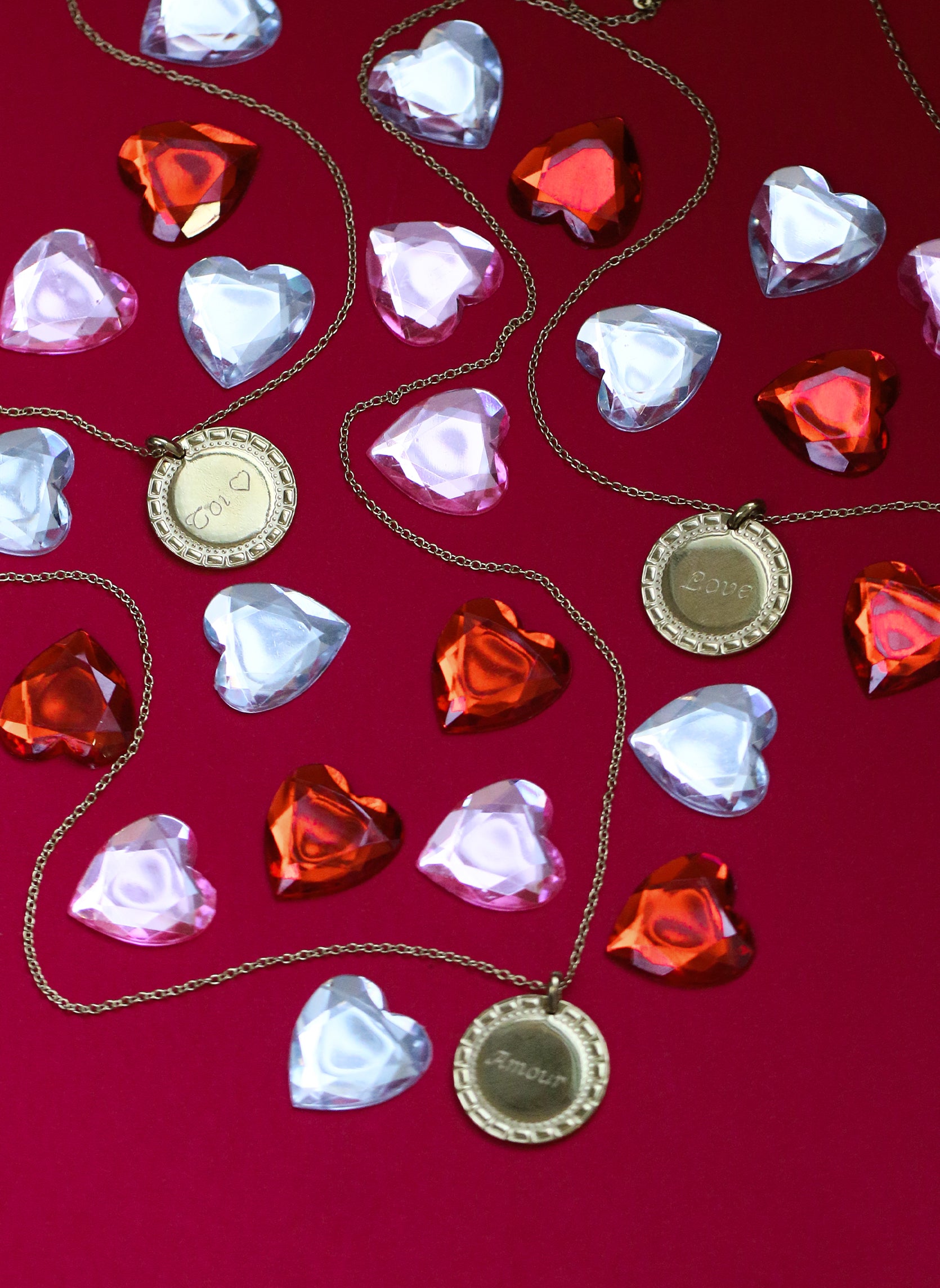 Medal necklace Amour