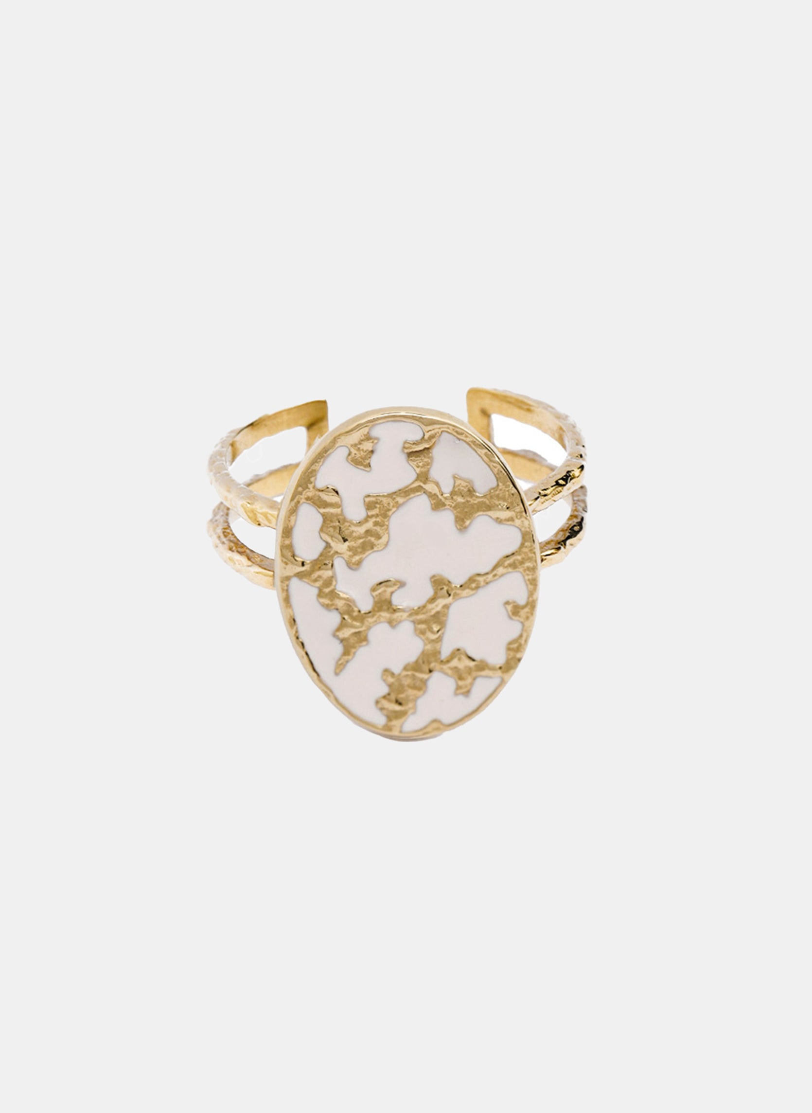 Large ring Ourea