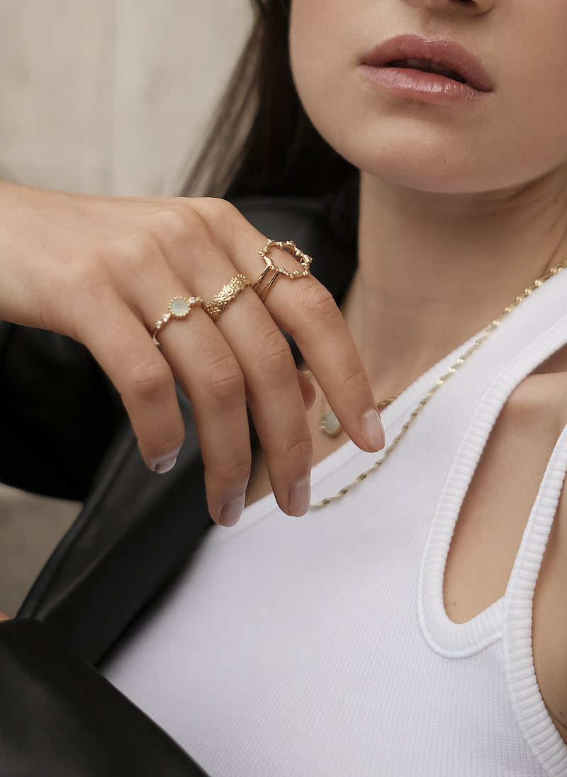 Large ring Adonis