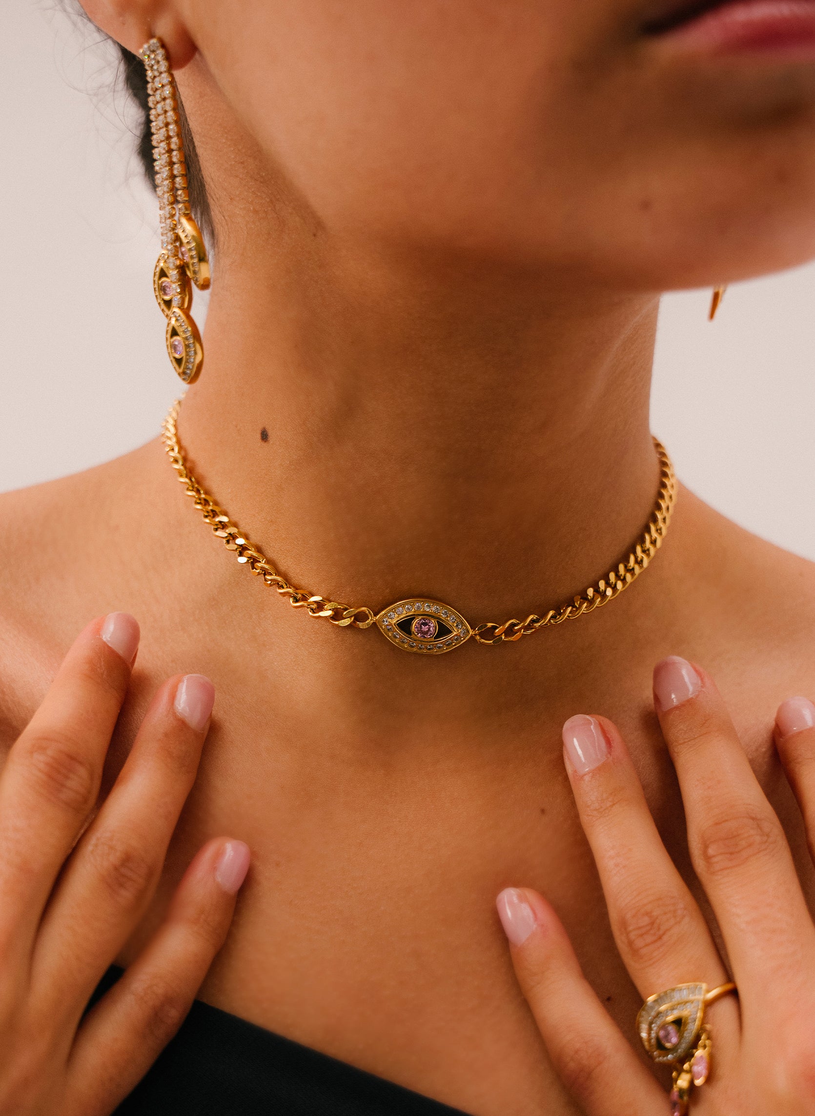 Chain necklace Neith
